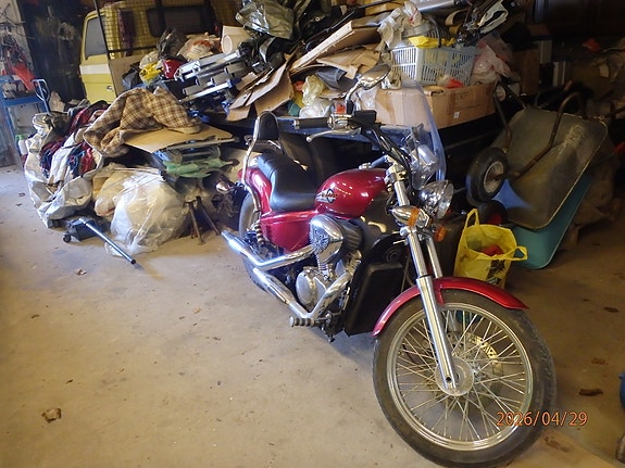 Honda VT600C Shadow 2 of 4
