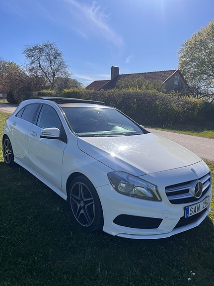 Mercedes-Benz A180 4 of 5