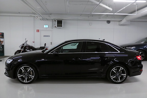 Audi A4 9 of 30