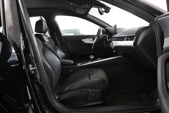 Audi A4 12 of 30