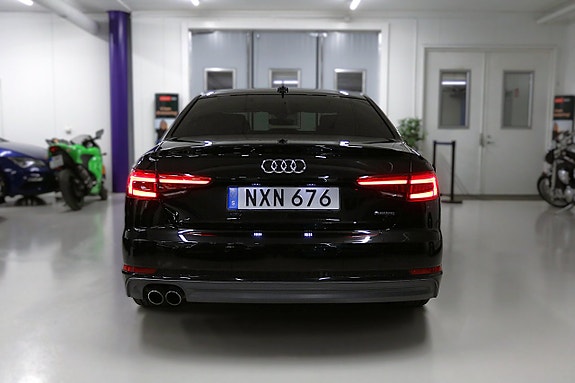 Audi A4 6 of 30