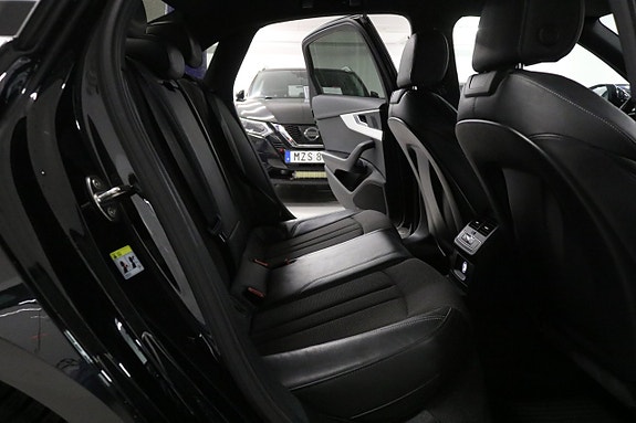 Audi A4 13 of 30