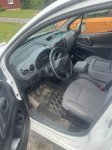 Peugeot Partner 4 of 5