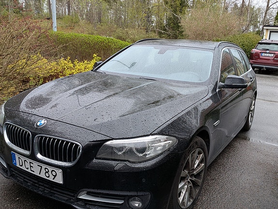 BMW 520d 2 of 5