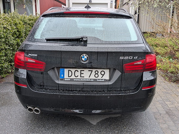 BMW 520d 4 of 5