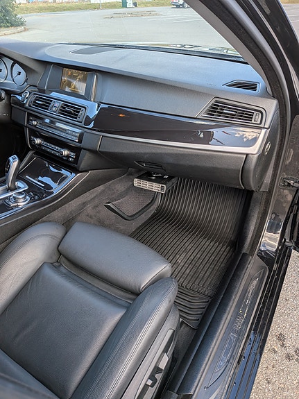 BMW 520d 12 of 19