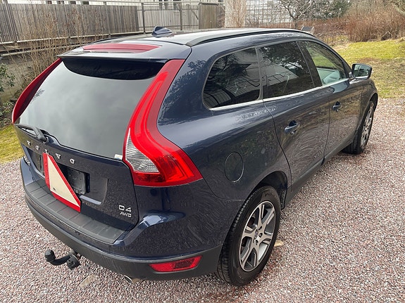 Volvo XC60 8 of 20