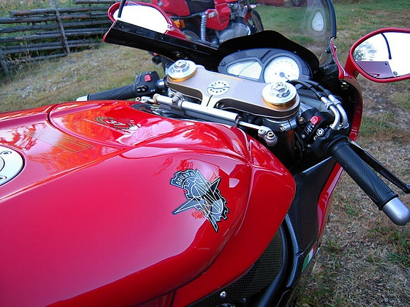 MV Agusta F4 1000 Tamburini 2 of 7