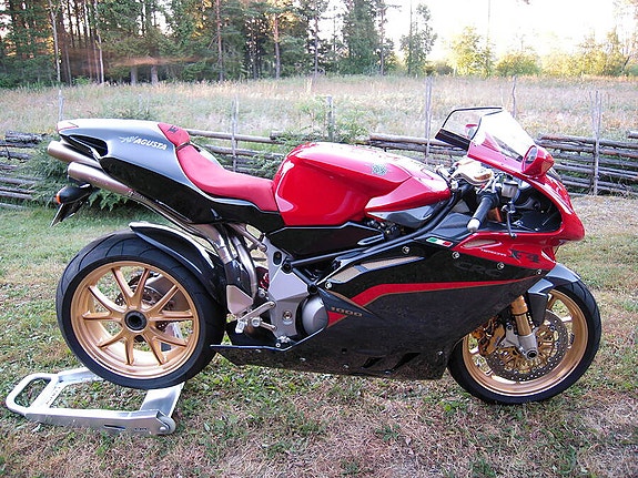 MV Agusta F4 1000 Tamburini 7 of 7