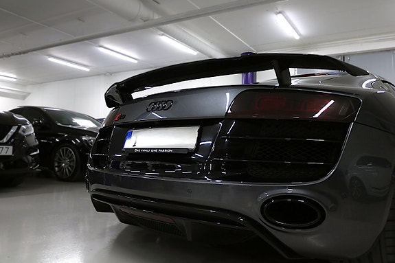 Audi R8 9 of 21