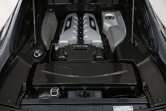 Audi R8 12 of 21