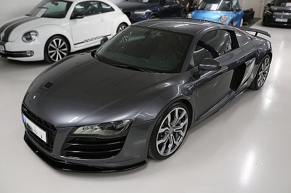 Audi R8 2 of 5