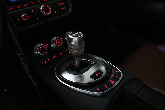 Audi R8 16 of 21