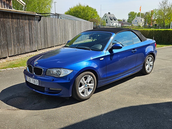 BMW 120i 2 of 7