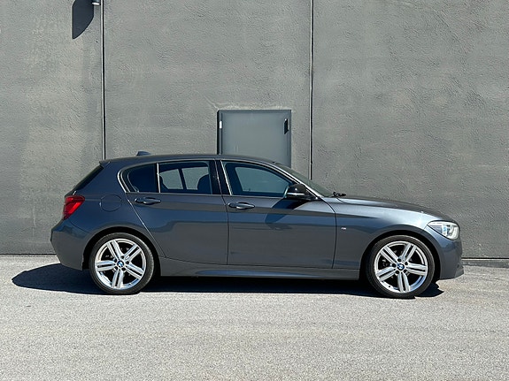 BMW 116i 4 of 12