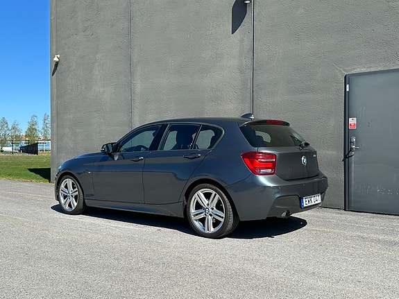 BMW 116i 5 of 12
