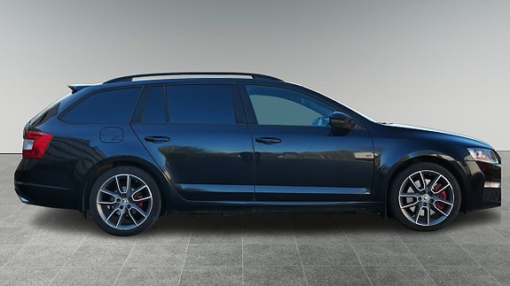 Skoda Octavia 12 of 22