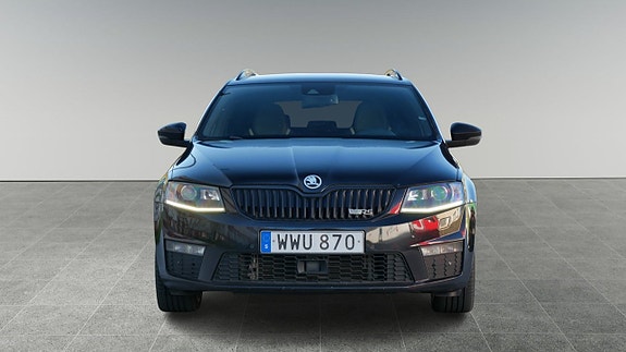 Skoda Octavia 3 of 5
