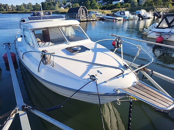 Bella650 ink släpp, med Volvo Penta 3.0 + SX driv 11 of 24