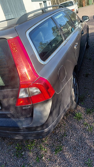 Volvo V70 3 of 6
