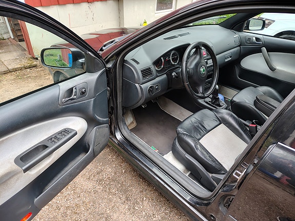 Skoda Octavia RS 4 of 5