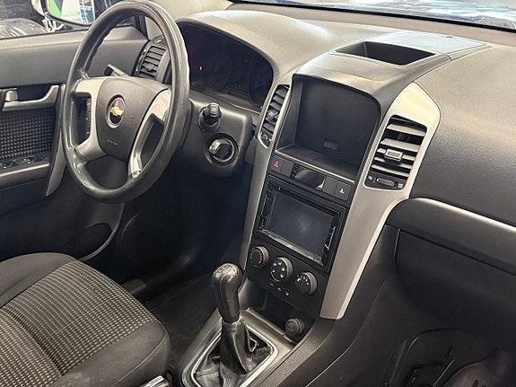 Chevrolet Captiva 4 of 14