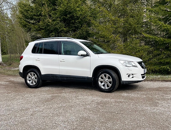 Volkswagen Tiguan 4 of 5