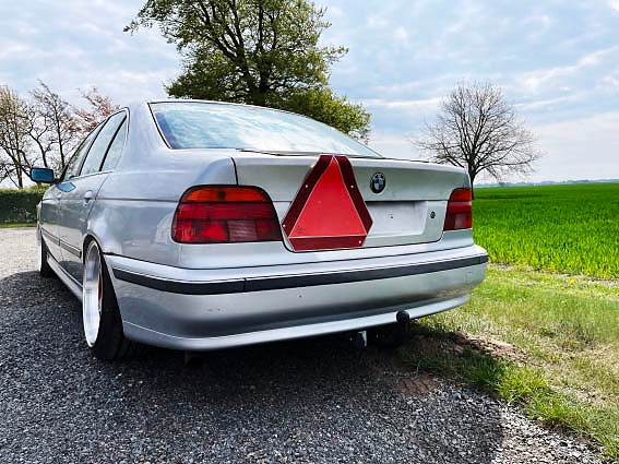 BMW 528i 6 of 10