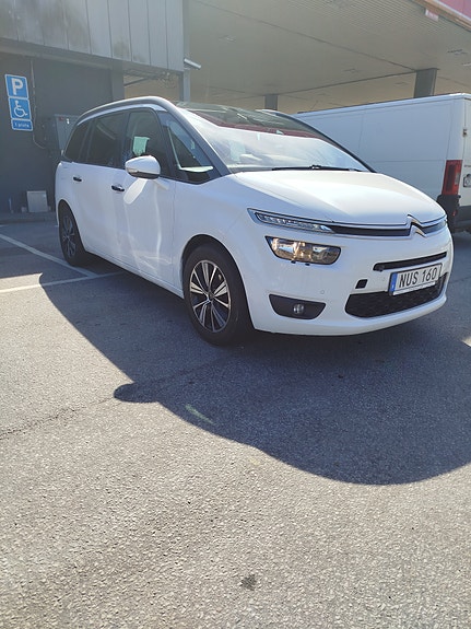 Citroen Grand C4 Picasso 2 of 5