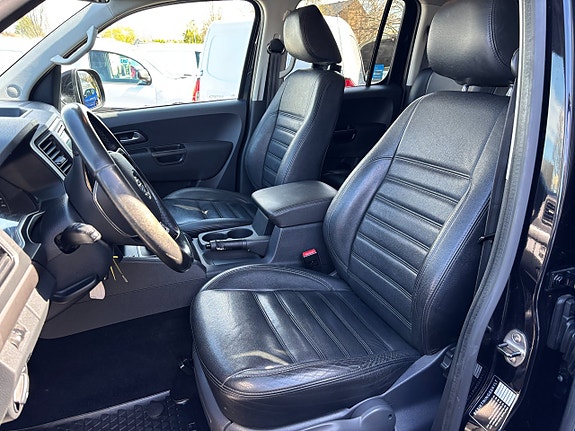 Volkswagen Amarok 10 of 12