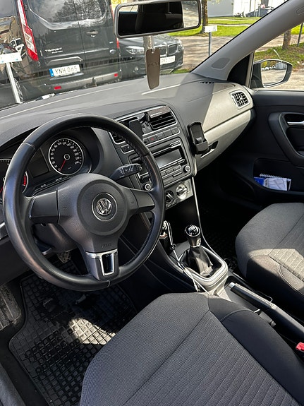 Volkswagen Polo 5 of 5