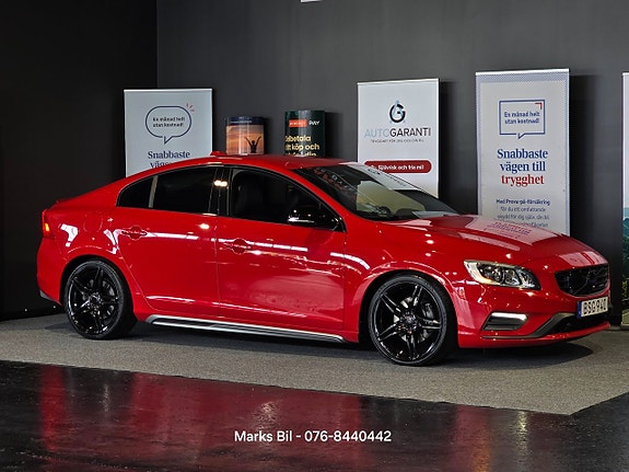 Volvo S60 2 of 5