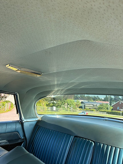 Chrysler Imperial 8 of 8