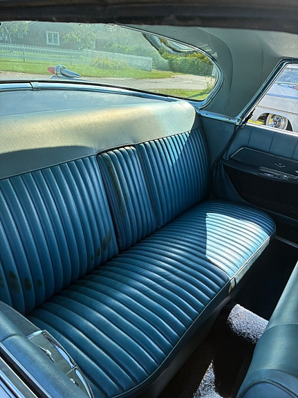 Chrysler Imperial 7 of 8