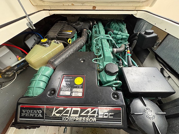 Aquador 26 HT - 2003 KAD44 EDC Fullutrustad 12 of 12