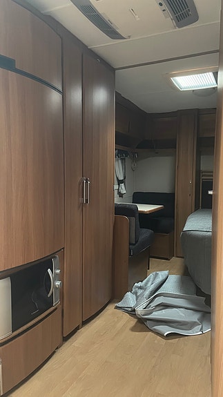 KABE Kabe Onyx GLE med dubbelbädd och sov/barnkammardel 5 of 8