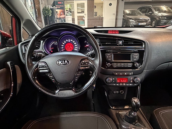 Kia Ceed 9 of 23
