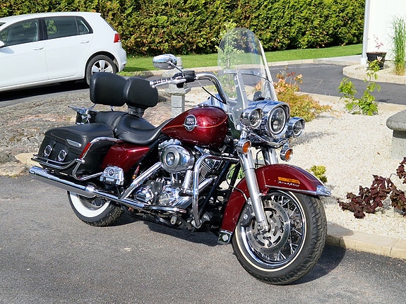 Harley-Davidson Road King Classic 2 of 4