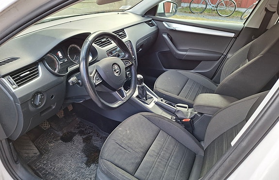 Skoda Octavia 4 of 5
