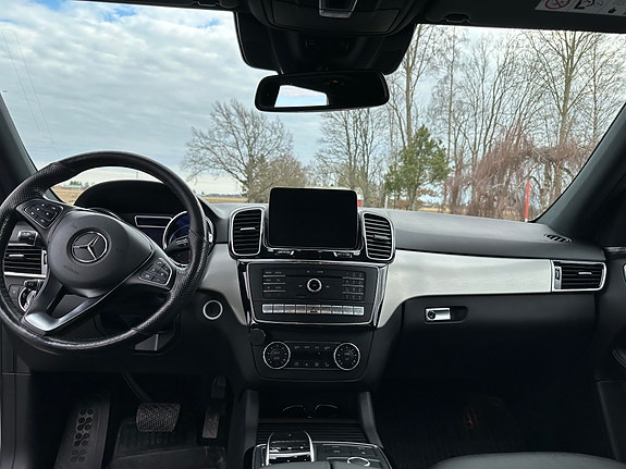 Mercedes-Benz GLE350 d 4 of 5
