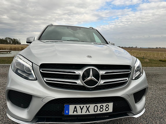 Mercedes-Benz GLE350 d 6 of 8
