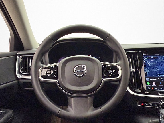 Volvo V60 12 of 30