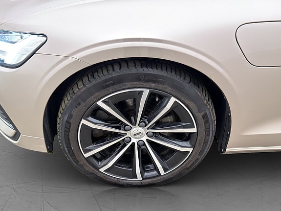 Volvo V60 24 of 30