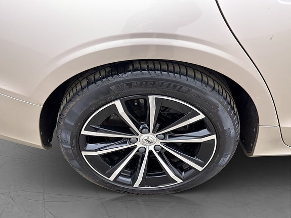 Volvo V60 26 of 30