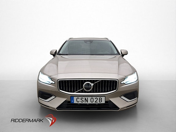 Volvo V60 2 of 30