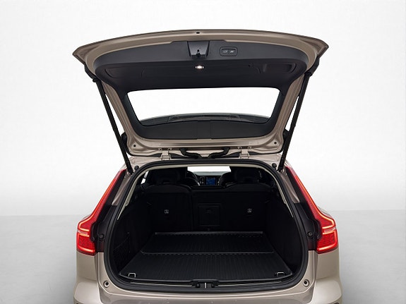 Volvo V60 8 of 30