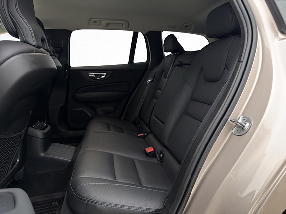 Volvo V60 23 of 30