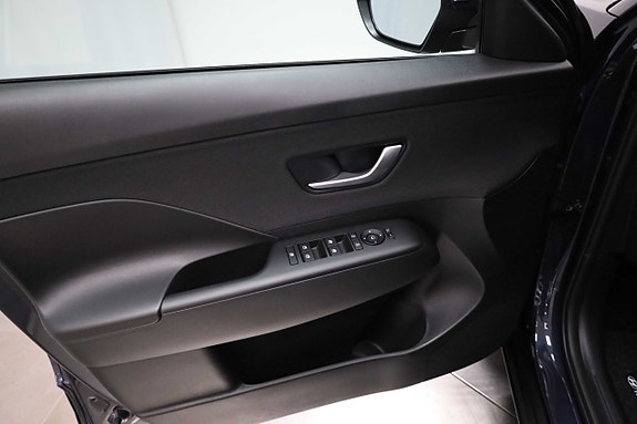 Hyundai Kona 7 of 27