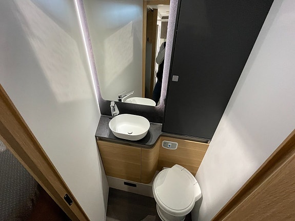 Adria Coral Plus 670 DC / Alsike Maskin räntekampanj 3,49%, gäller Fre-Sön 17 of 24