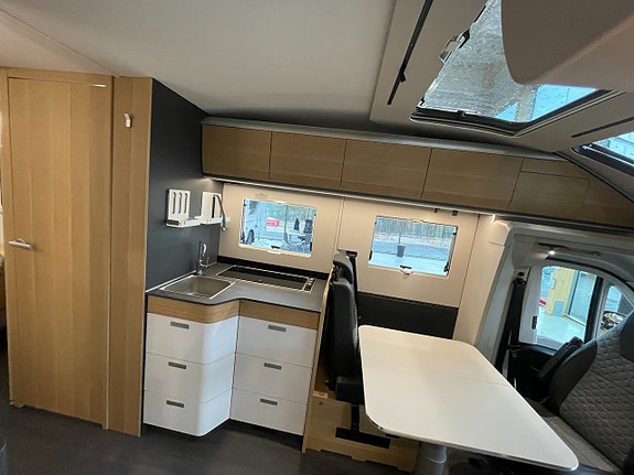 Adria Coral Plus 670 DC / Alsike Maskin räntekampanj 3,49%, gäller Fre-Sön 23 of 24